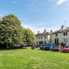 Апартаменты 1 Bedroom Apartment Near Central Brighton парковка