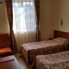 Отель Caprice Family Hotel Болгария, Варна - отзывы, цены и фото номеров - забронировать отель Caprice Family Hotel онлайн сейф в номере