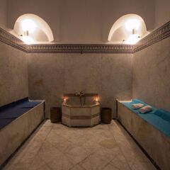 Отель Palais d'Hôtes Suites & Spa Fes Марокко, Фес - отзывы, цены и фото номеров - забронировать отель Palais d'Hôtes Suites & Spa Fes онлайн бассейн фото 2