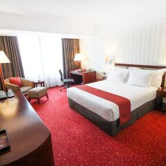REDTOP Hotel & Convention Center комната для гостей фото 3