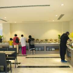 Отель Areca Hotel Nha Trang Вьетнам, Нячанг - отзывы, цены и фото номеров - забронировать отель Areca Hotel Nha Trang онлайн питание фото 2