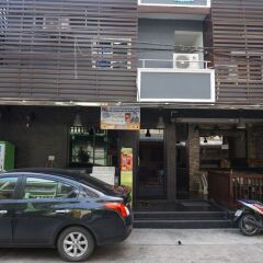 Отель BB Guest Hostel Таиланд, Бангкок - отзывы, цены и фото номеров - забронировать отель BB Guest Hostel онлайн спортивное сооружение