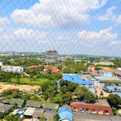 Апартаменты High Floor Apartment at Angket Паттайя балкон