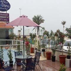 Отель Dana Al Buhairah Hotel ОАЭ, Шарджа - отзывы, цены и фото номеров - забронировать отель Dana Al Buhairah Hotel онлайн бассейн фото 2