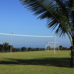 Отель Pandanus Resort спортивное сооружение