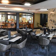 relexa Hotel Airport Düsseldorf - Ratingen гостиничный бар