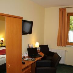 Отель Landhotel Dresden удобства в номере фото 2