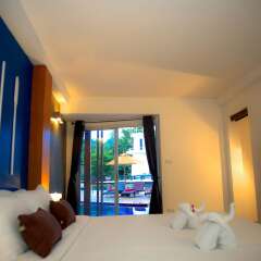 Отель Pool Access By Punnpreeda Beach Resort сейф в номере