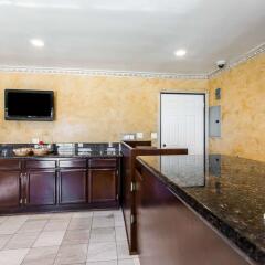 Отель Rodeway Inn & Suites Pacific Coast Highway США, Лос-Анджелес - отзывы, цены и фото номеров - забронировать отель Rodeway Inn & Suites Pacific Coast Highway онлайн в номере