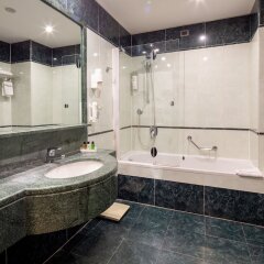 Отель Holiday Inn Turin Corso Francia Италия, Турин - отзывы, цены и фото номеров - забронировать отель Holiday Inn Turin Corso Francia онлайн ванная фото 2