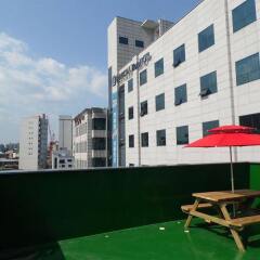 Отель CMS Inn Seoul Guesthouse бассейн фото 2