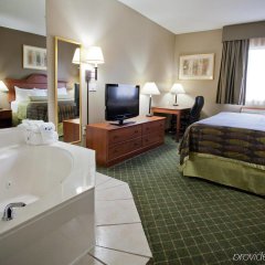 Отель Best Western Plus Tulsa Inn & Suites США, Талса - отзывы, цены и фото номеров - забронировать отель Best Western Plus Tulsa Inn & Suites онлайн