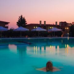 Simantro Beach Hotel фитнесс-зал фото 3