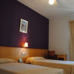 Hotel Sant Jordi комната для гостей фото 2