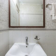 Hotel Sahara International Deluxe ванная