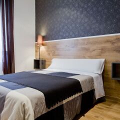 Отель Hostal Noviciado Испания, Мадрид - отзывы, цены и фото номеров - забронировать отель Hostal Noviciado онлайн комната для гостей фото 5