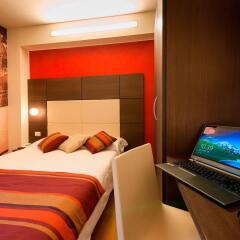 Отель HB Aosta Hotel & Balcony SPA Италия, Аоста - отзывы, цены и фото номеров - забронировать отель HB Aosta Hotel & Balcony SPA онлайн комната для гостей фото 3