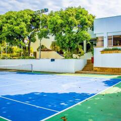 Отель Boutique Villa Casuarianas Колумбия, Кали - отзывы, цены и фото номеров - забронировать отель Boutique Villa Casuarianas онлайн спортивное сооружение