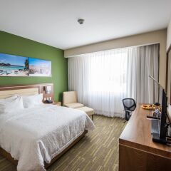 Отель Hampton by Hilton Santo Domingo Airport комната для гостей