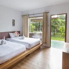 Отель Again At Naiharn Beach Resort 4* Улучшенный номер фото 3
