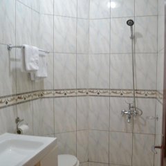Le Best Hotel in Yaounde, Cameroon from 63$, photos, reviews - zenhotels.com bathroom photo 2