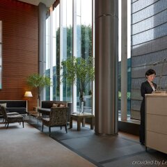 Отель Four Seasons Hotel Tokyo at Marunouchi Япония, Токио - отзывы, цены и фото номеров - забронировать отель Four Seasons Hotel Tokyo at Marunouchi онлайн интерьер отеля