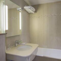 Отель Best Western Au Trocadero ванная