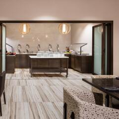 Crowne Plaza Memphis Downtown Hotel питание фото 2