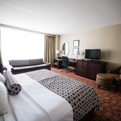 Crowne Plaza Hotel Philadelphia-Cherry Hill комната для гостей