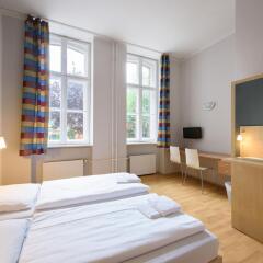 Отель a&o Berlin Kolumbus комната для гостей