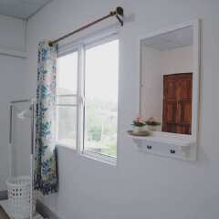 Nawee Guesthouse Sairee - Hostel удобства в номере фото 2