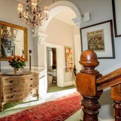 Отель The Villa Rosa Bed and Breakfast интерьер отеля