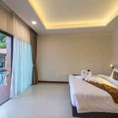 Отель Chermantra Aonang Resort and Pool Suite комната для гостей фото 3