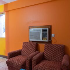 Апартаменты Sundreamer Beach Studio at Turtle Towers комната для гостей фото 2