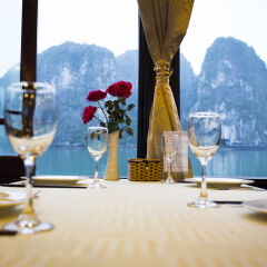 Отель V'Spirit Classic Cruises питание фото 2