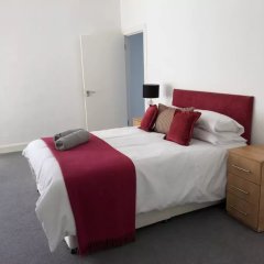 Отель Spacious 3 Bedroom Flat in the City Centre Великобритания, Эдинбург - отзывы, цены и фото номеров - забронировать отель Spacious 3 Bedroom Flat in the City Centre онлайн фото 9