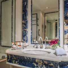 Отель Rome Cavalieri, A Waldorf Astoria Resort ванная фото 2