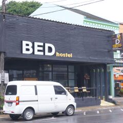 Bed Hostel городской автобус
