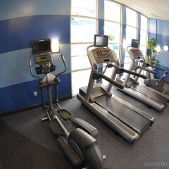 Отель Four Points by Sheraton Columbus Ohio Airport США, Колумбус - отзывы, цены и фото номеров - забронировать отель Four Points by Sheraton Columbus Ohio Airport онлайн фитнесс-зал фото 2