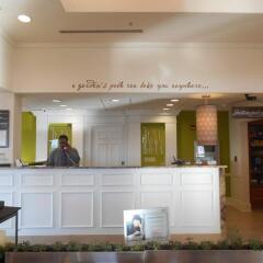 Отель Hilton Garden Inn Columbus Airport США, Колумбус - отзывы, цены и фото номеров - забронировать отель Hilton Garden Inn Columbus Airport онлайн интерьер отеля