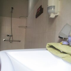 Отель Boho Hostel Мальта, Сан Джулианс - отзывы, цены и фото номеров - забронировать отель Boho Hostel онлайн ванная фото 2