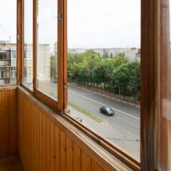 Отель Apart-Comfort on Bolshaya Oktybrskya 126 Ярославль балкон