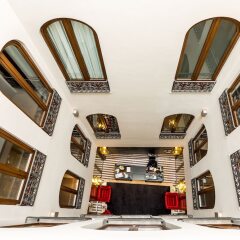 Отель Room Mate Leo парковка