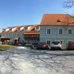 Отель Pension Groll Чехия, Пльзень - отзывы, цены и фото номеров - забронировать отель Pension Groll онлайн парковка