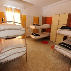 Sunflower City Youth Hotel Римини сауна