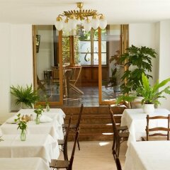 Отель Ottmanngut Suite and Breakfast Меран помещение для мероприятий
