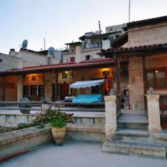 Отель Tokmak Guest House Аванос бассейн