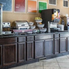 Отель Holiday Inn Express Columbus Downtown США, Колумбус - отзывы, цены и фото номеров - забронировать отель Holiday Inn Express Columbus Downtown онлайн питание