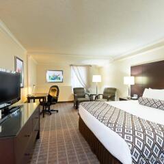 Отель Crowne Plaza Toronto Airport Канада, Торонто - отзывы, цены и фото номеров - забронировать отель Crowne Plaza Toronto Airport онлайн комната для гостей фото 5