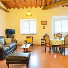 Отель Sani Tourist House комната для гостей фото 3